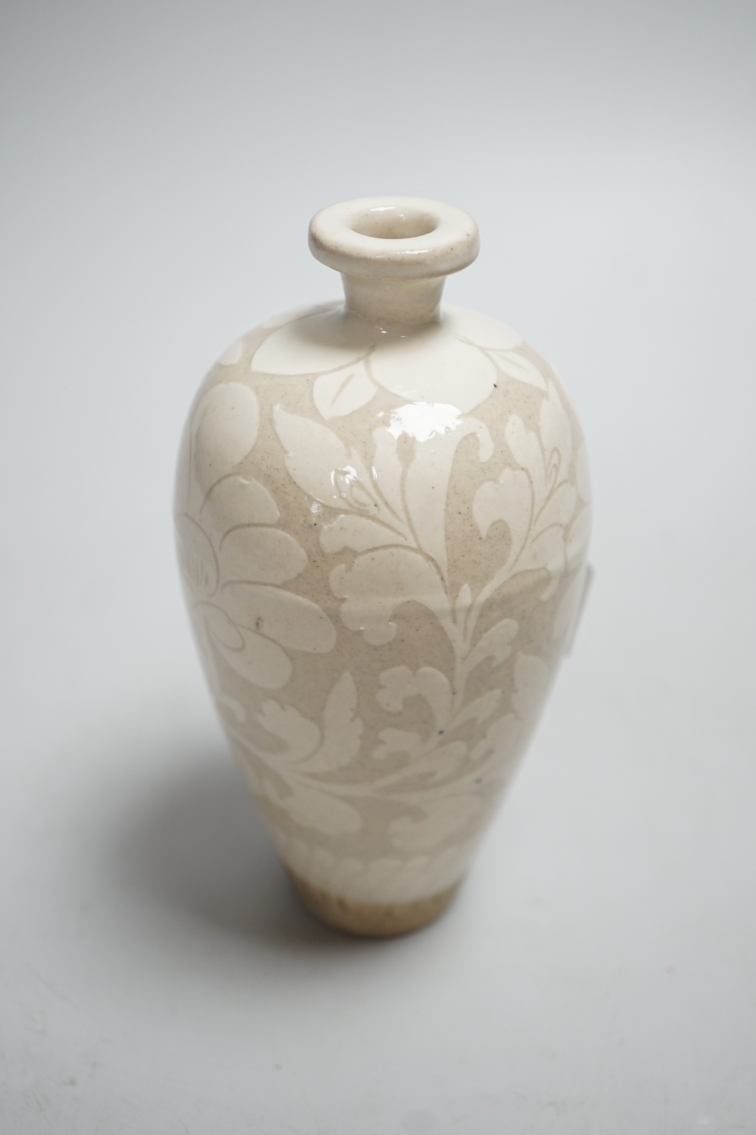 A Chinese Cizhou-type meiping, provenance bought in UK art market in the 1960s, 15cm